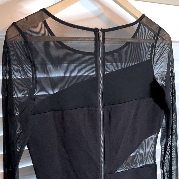 Beautiful Black Guess dress - Picture 5 of 5